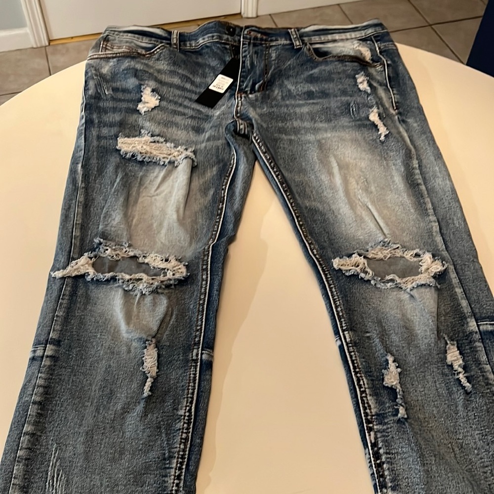 Brand new Fashion Nova Mens ripped jeans